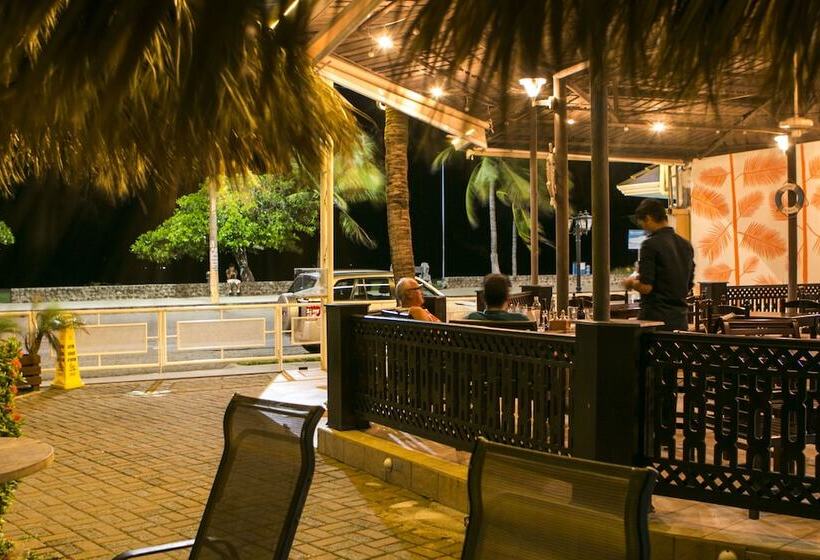 בית מלון כפרי Alamar