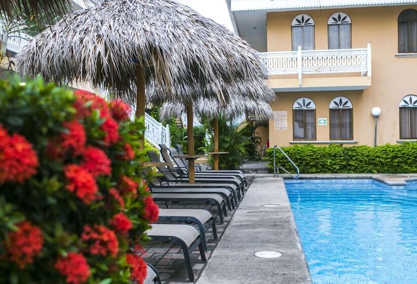 בית מלון כפרי Alamar