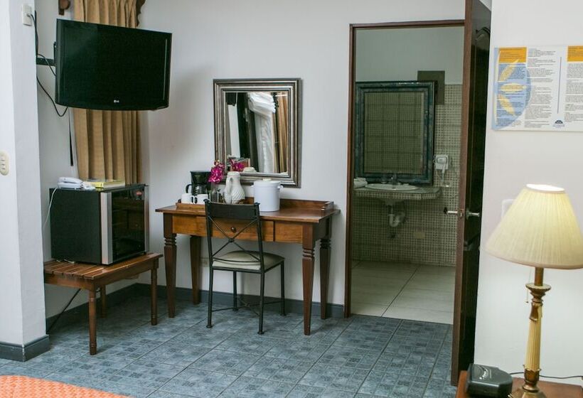 בית מלון כפרי Alamar