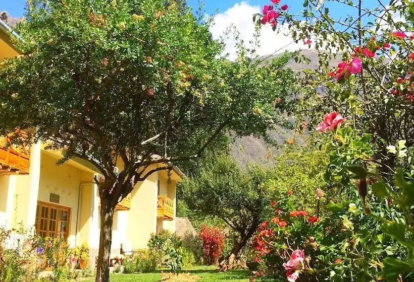 Hotelli Apu Lodge