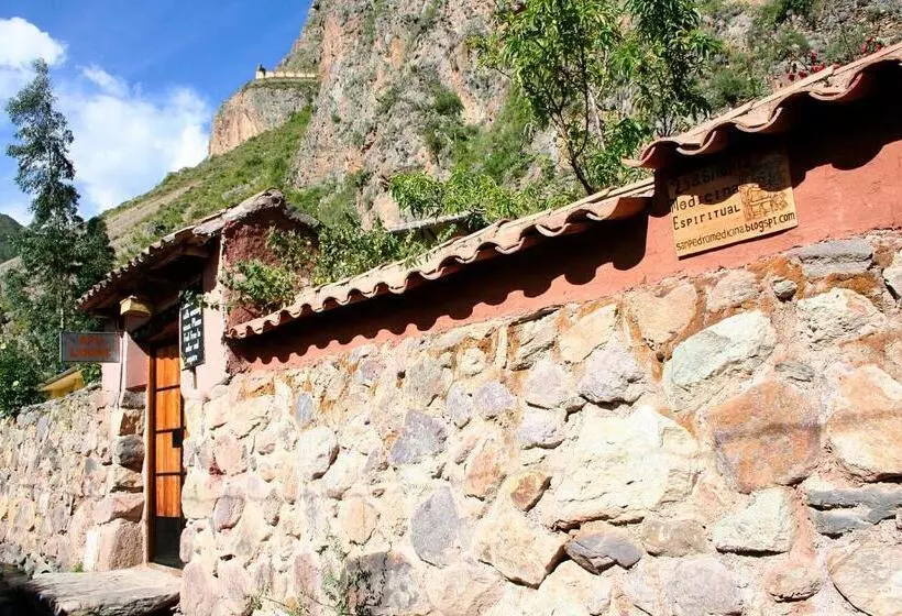 Hotelli Apu Lodge