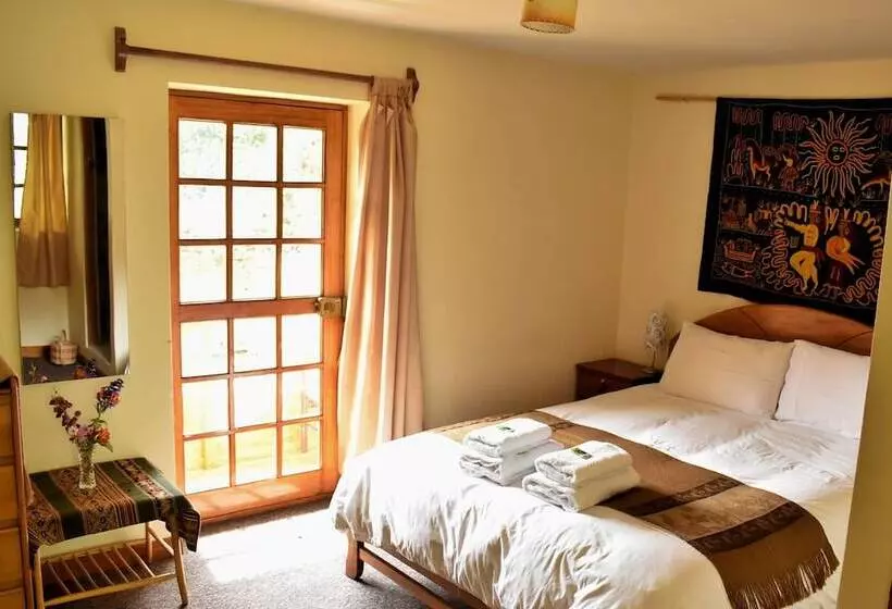 Hotelli Apu Lodge