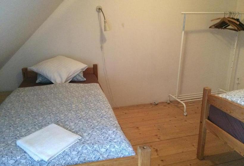 Fotos del hotel At The Golden Plough Apartments:  8