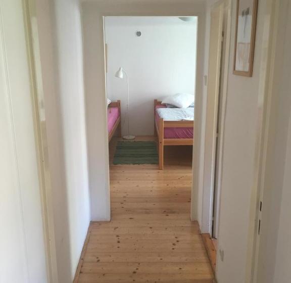 Fotos del hotel At The Golden Plough Apartments:  11