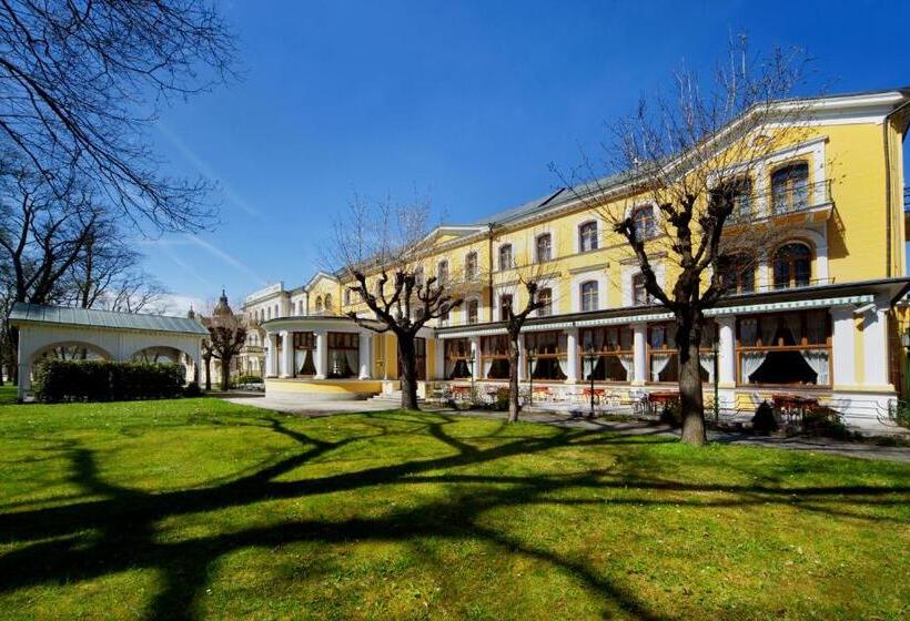 هتل Belvedere Spa & Kur