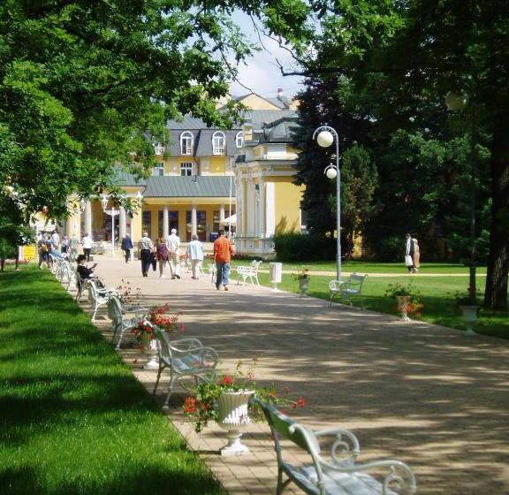 هتل Belvedere Spa & Kur