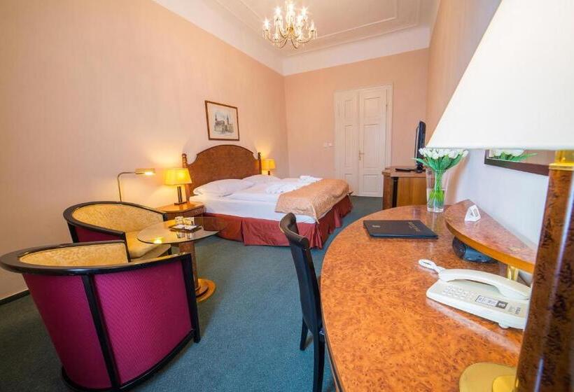 هتل Belvedere Spa & Kur