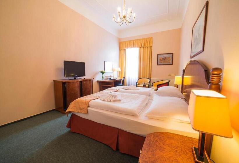 هتل Belvedere Spa & Kur