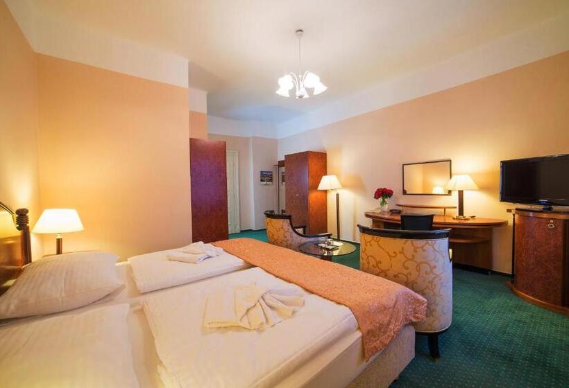 هتل Belvedere Spa & Kur