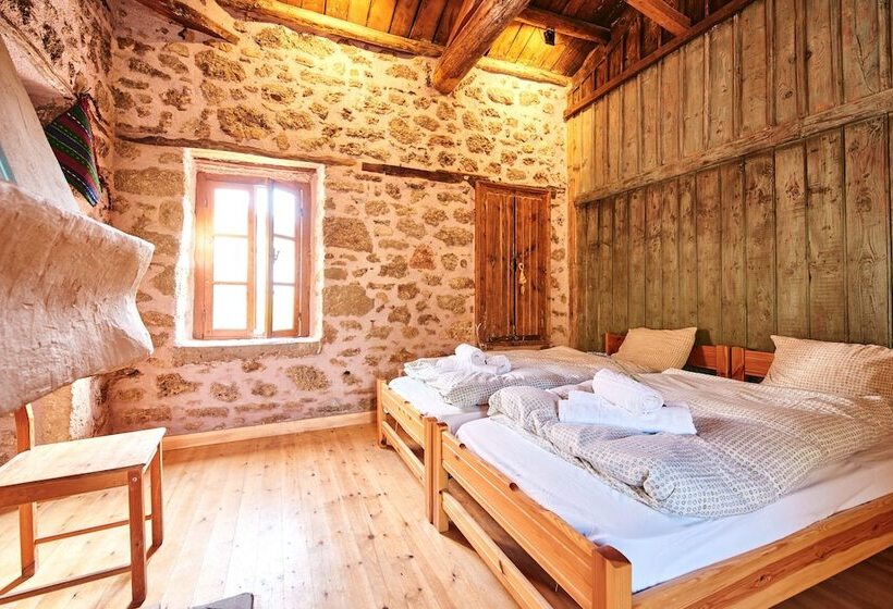 호텔 Hostel Elisson