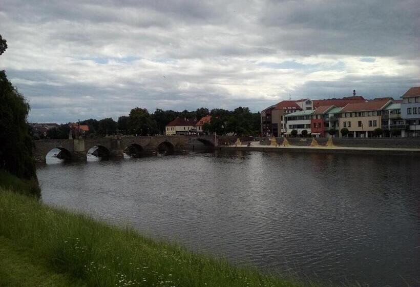 酒店 Manhattan Penzion