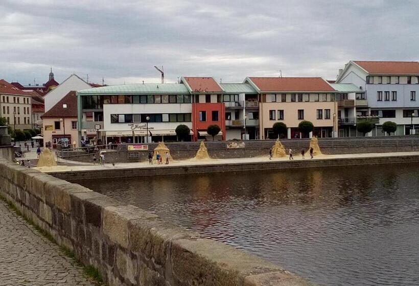 酒店 Manhattan Penzion