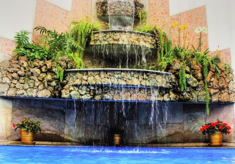 בית מלון כפרי Miraflores Colon