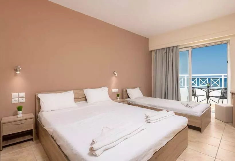Otel Nefeli Beach