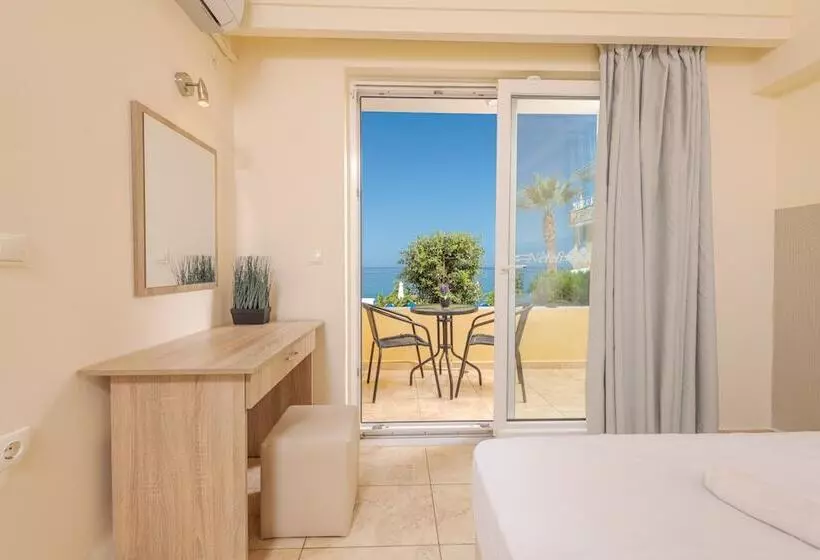 Otel Nefeli Beach