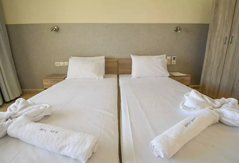 Otel Nefeli Beach