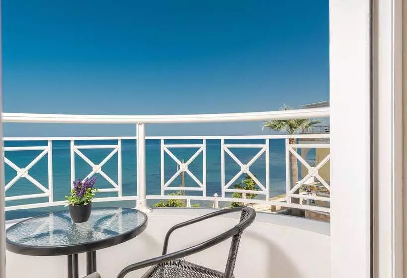 Otel Nefeli Beach