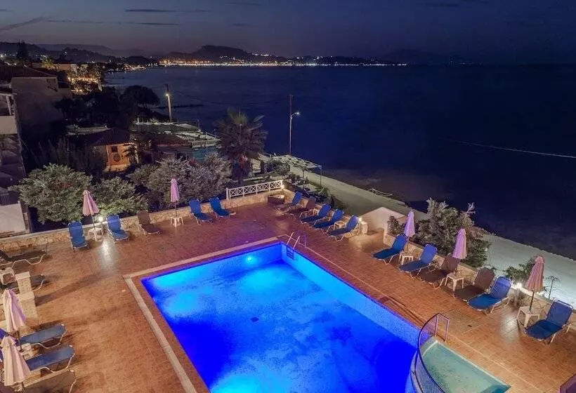 Otel Nefeli Beach