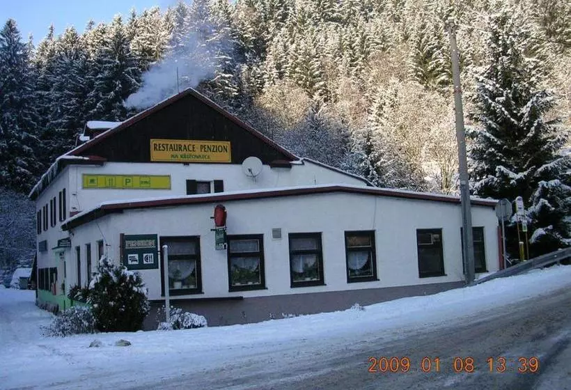 ホテル Penzion Na Krizovatce