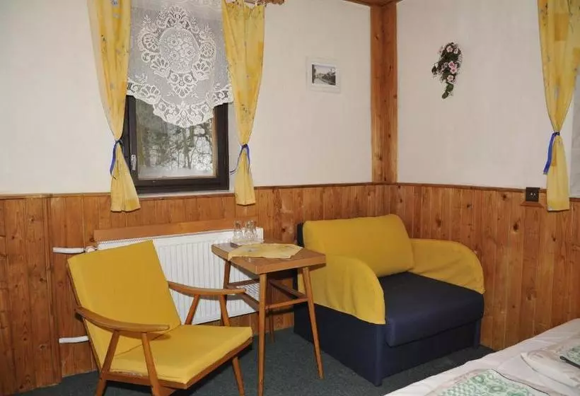 ホテル Penzion Na Krizovatce