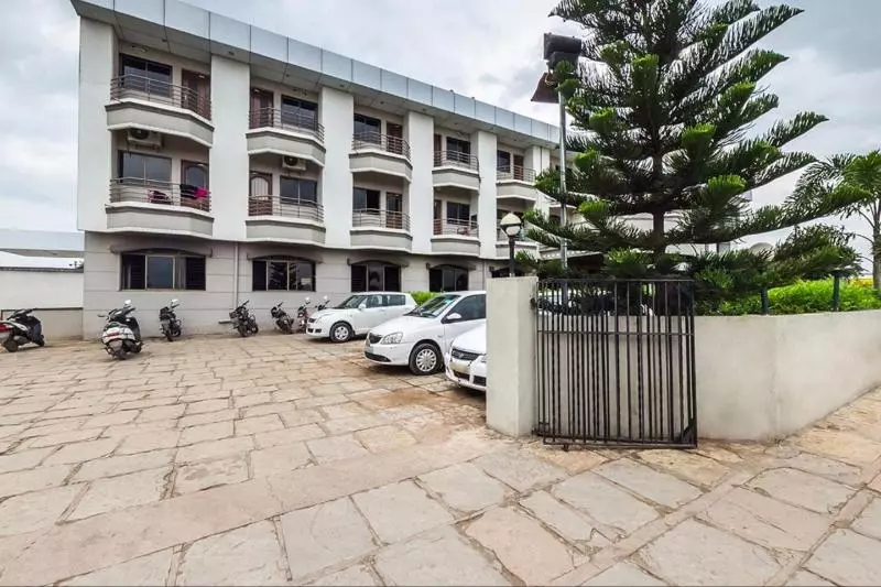 هتل Pleasant Stay, Bijapur