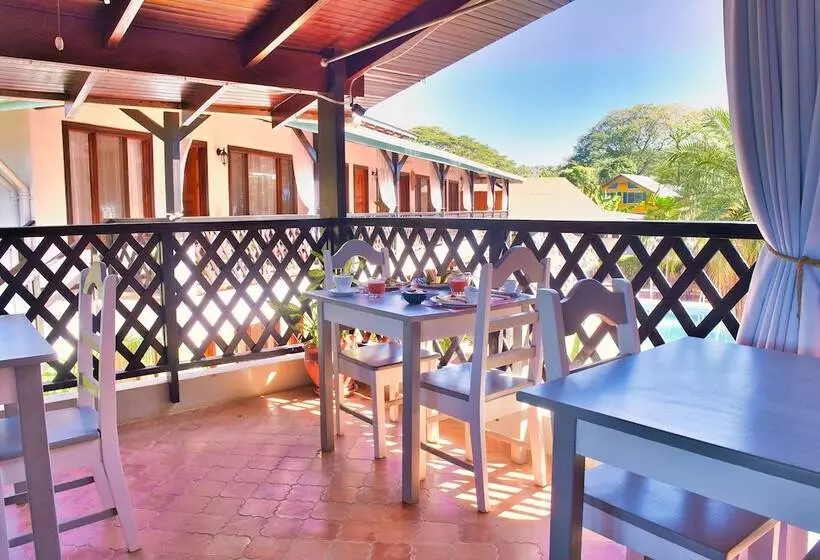ホテル Samara Pacific Lodge