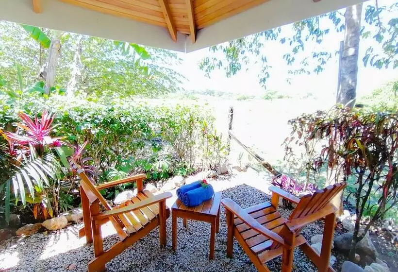 ホテル Samara Pacific Lodge