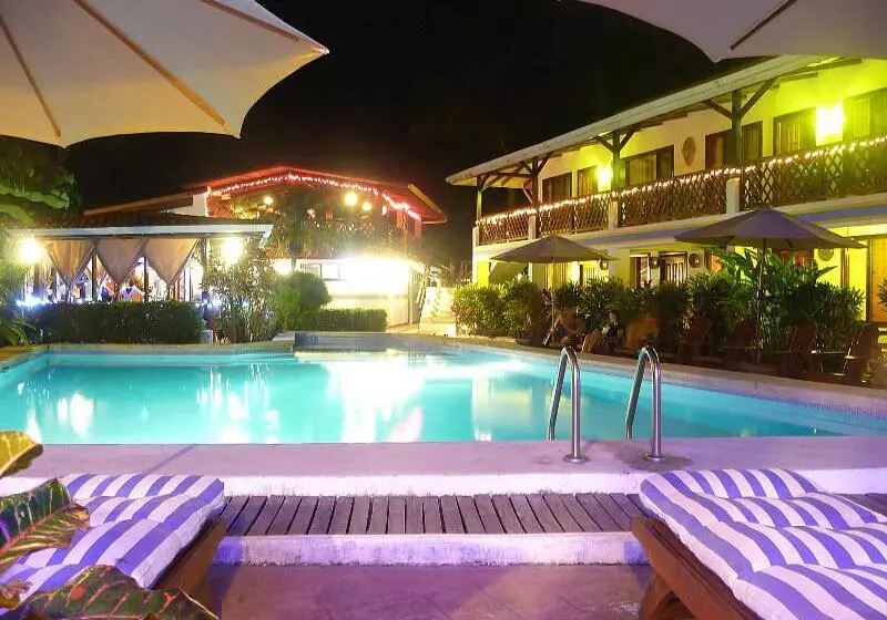 ホテル Samara Pacific Lodge