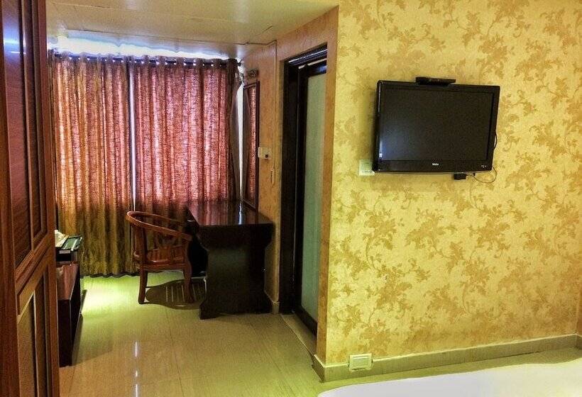 בית מלון כפרי Sea Palace