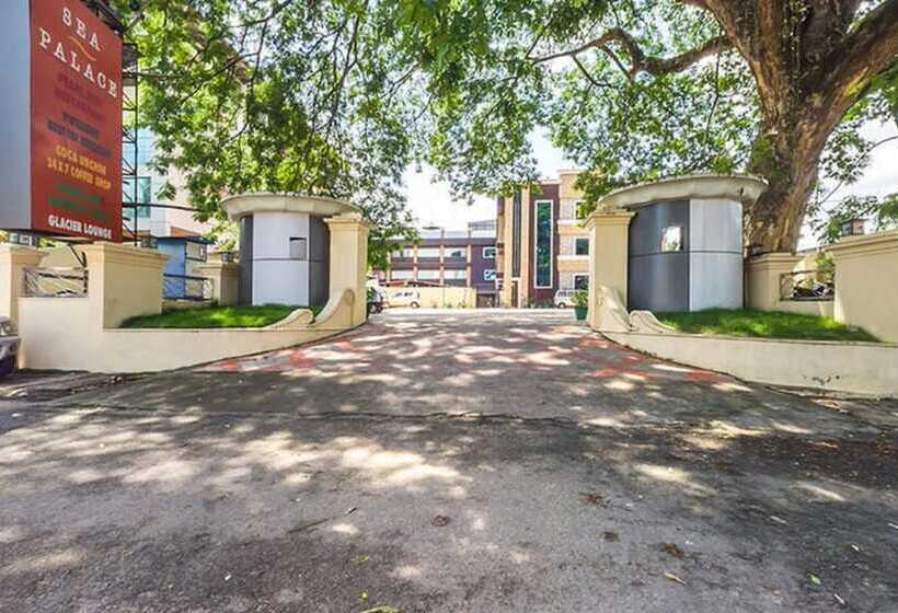 בית מלון כפרי Sea Palace