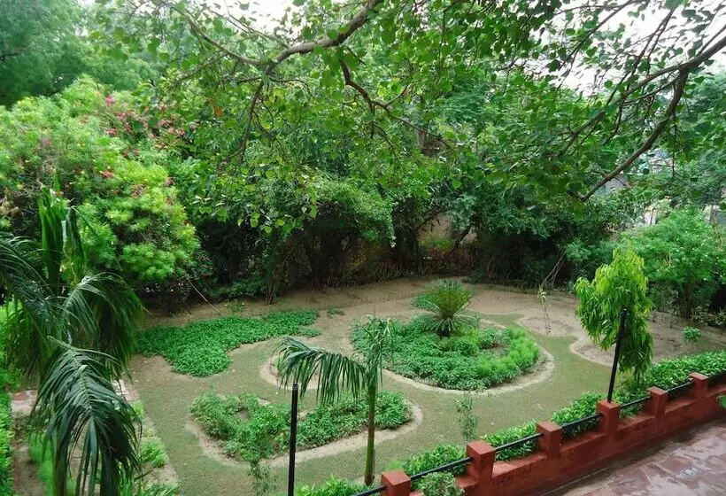 ホテル Sheela, 100m From Taj Mahal