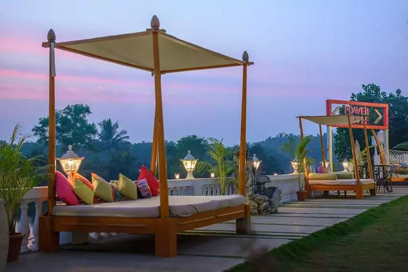 ホテル Stone Wood Riverfront Resort, Siolim