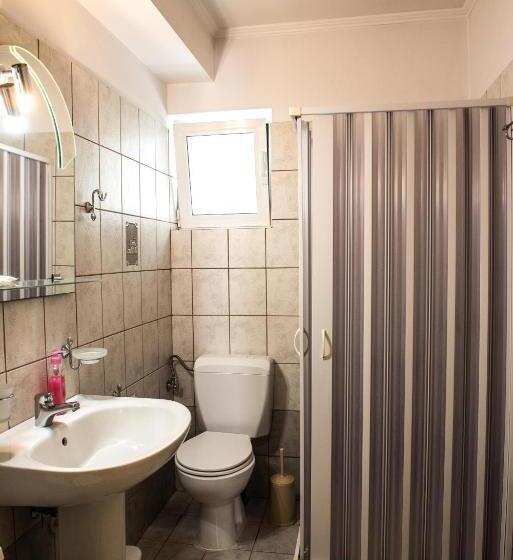 Hotel Guesthouse To Tzaki