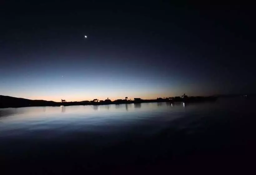 ホテル Uros Quechua Lodge