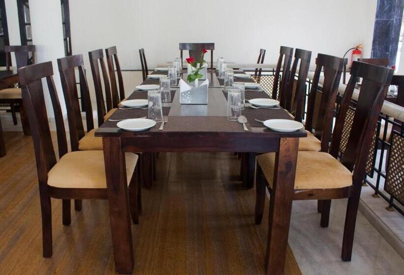 Hotel Velvet County Resort & Spa