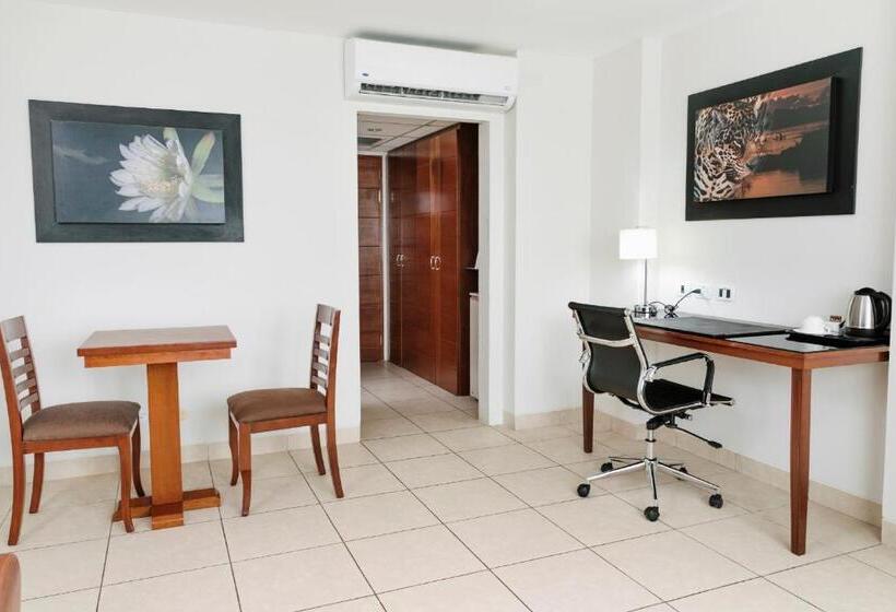 Hotel Costa Del Sol Wyndham Pucallpa