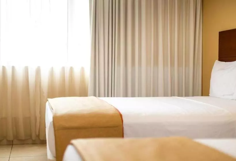 ホテル Costa Del Sol Wyndham Pucallpa