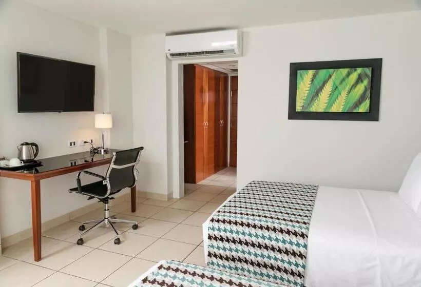 ホテル Costa Del Sol Wyndham Pucallpa