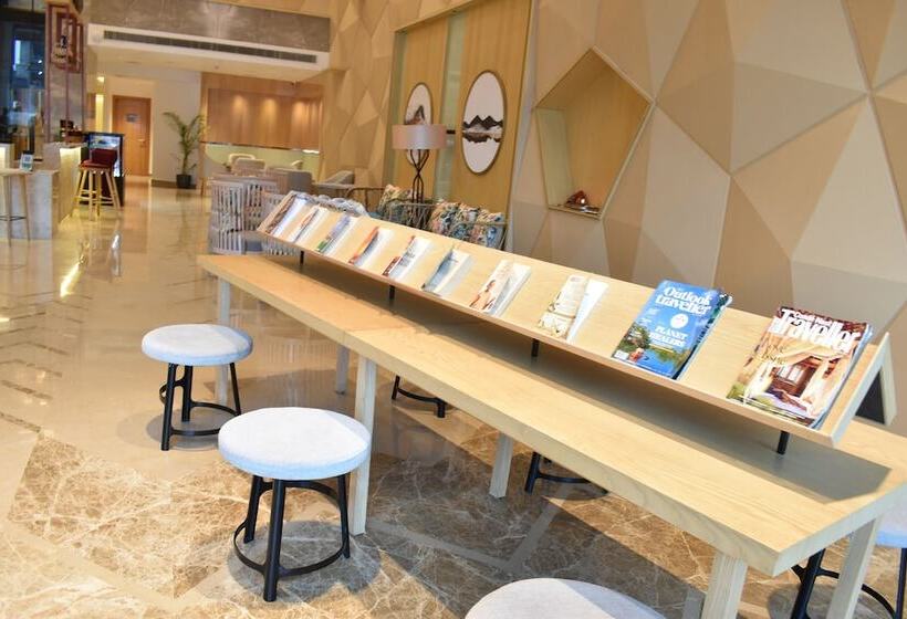 هتل Ramada By Wyndham Katra Station Road