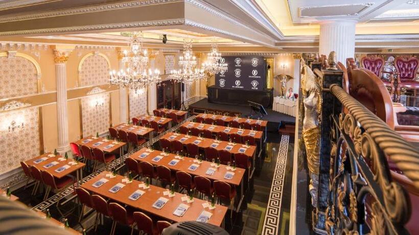 Hotel Aphrodite Palace