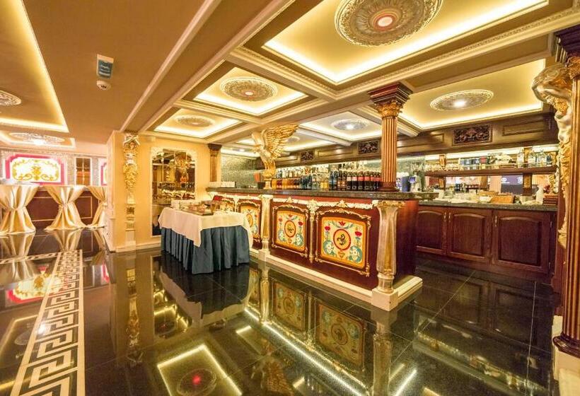 Hotel Aphrodite Palace