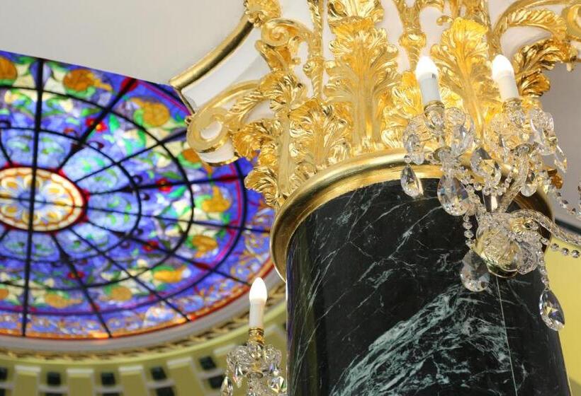 Hotel Aphrodite Palace