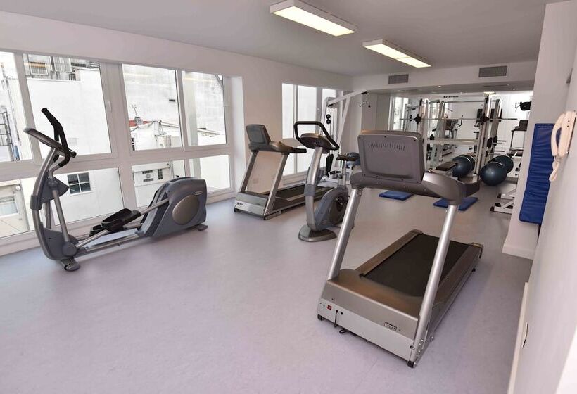 هتل Arc Arenales Studios & Suites