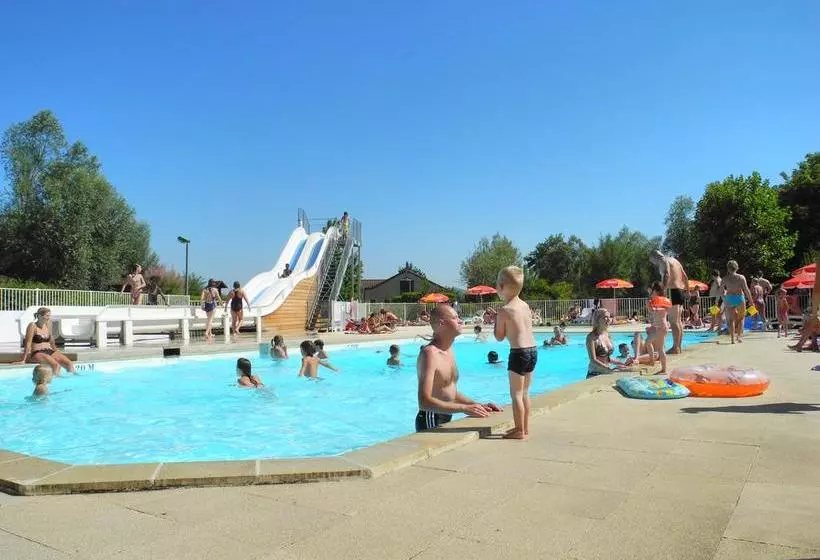 ホテル Camping Les Portes Du Beaujolais