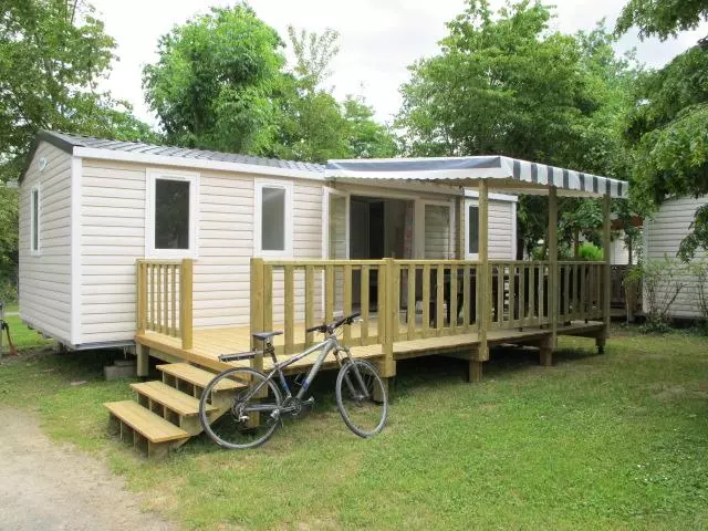 ホテル Camping Les Portes Du Beaujolais