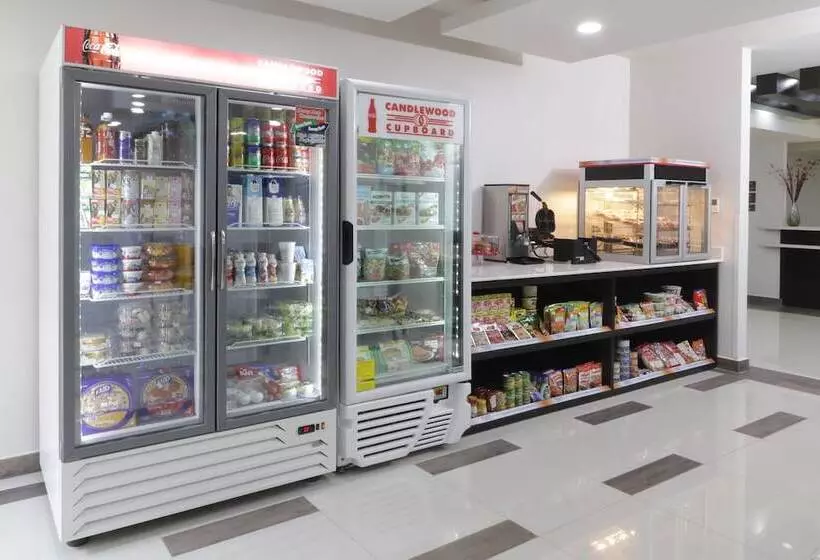 ホテル Candlewood Suites Celaya By Ihg