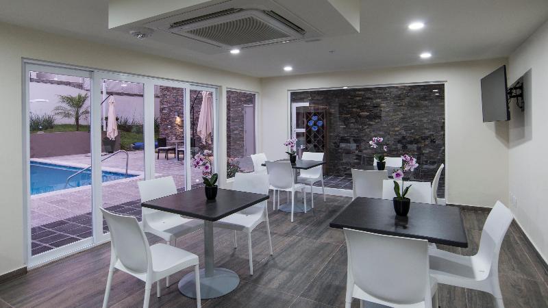 호텔 Candlewood Suites Celaya By Ihg