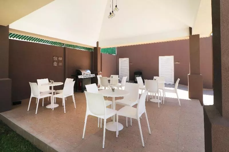 ホテル Candlewood Suites Celaya By Ihg