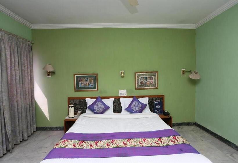 فندق Capital O 4604 Shiva S Regency