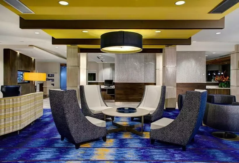 Hotelli Courtyard By Marriott Carrollton